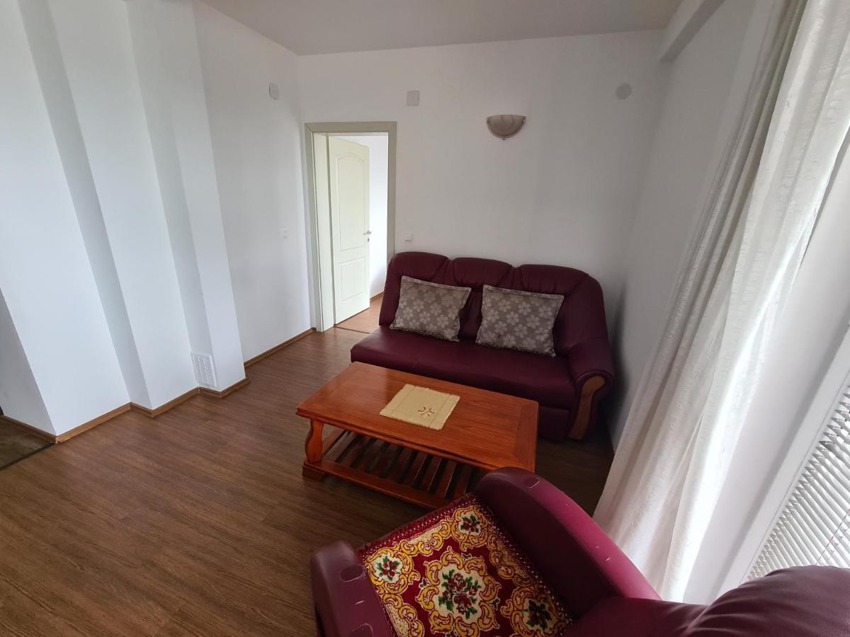 Restaurant & Apartments Lipa Peštani Екстериор снимка