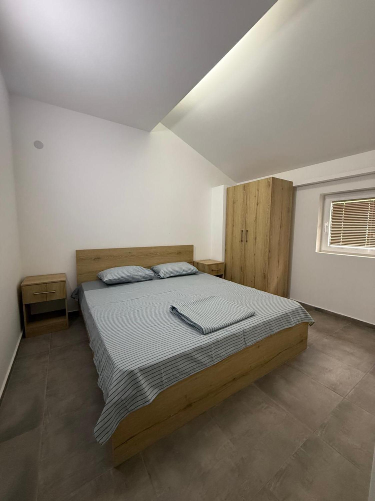 Restaurant & Apartments Lipa Peštani Екстериор снимка
